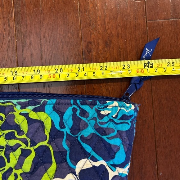 Vera Bradley Miller Travel bag in Sky Blue pattern  L Bag Carry On Handle SLOT - Picture 6 of 13